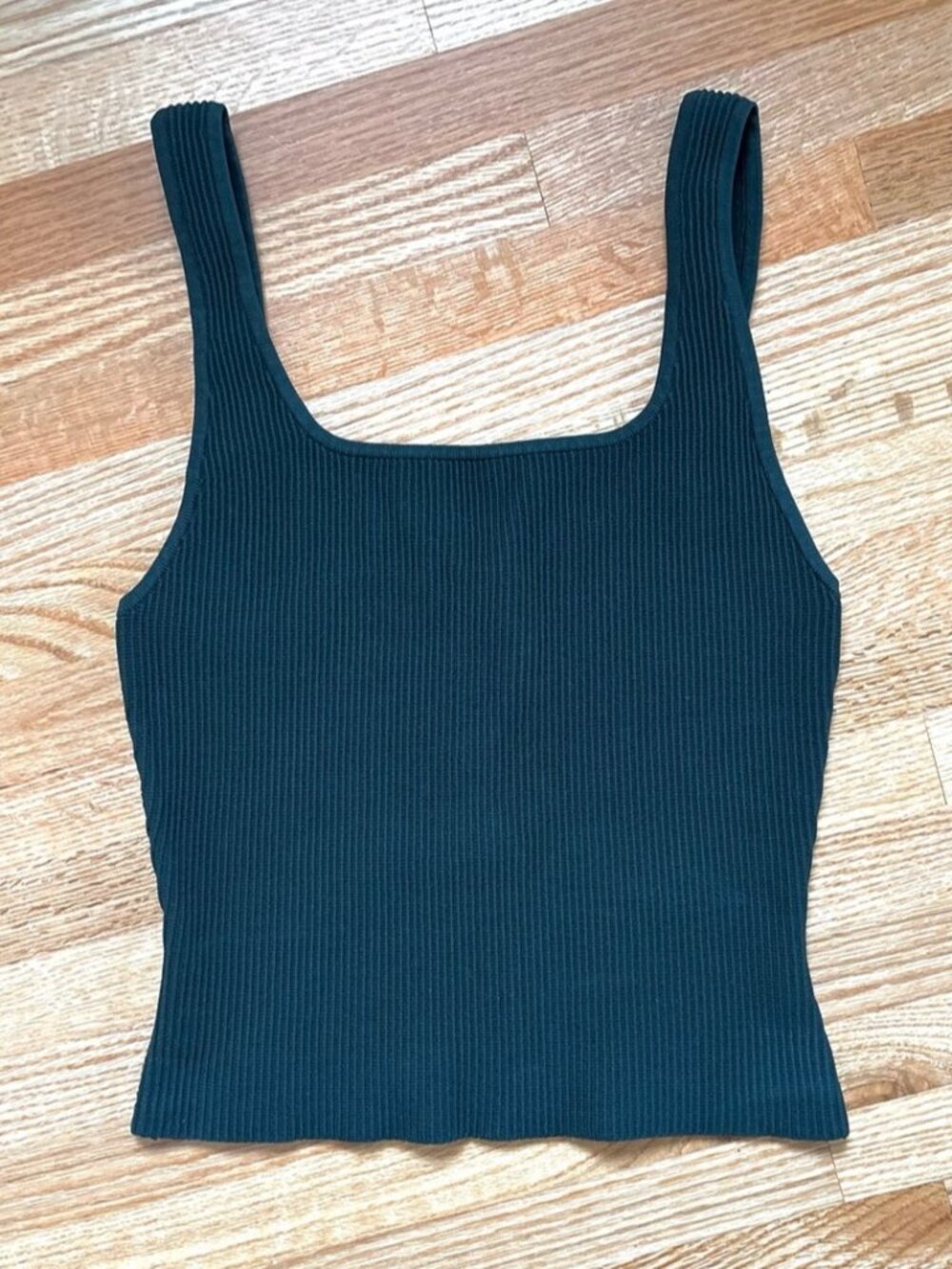 Aritzia Babaton Sculpt Knit Square Neck Tank Top- Medium